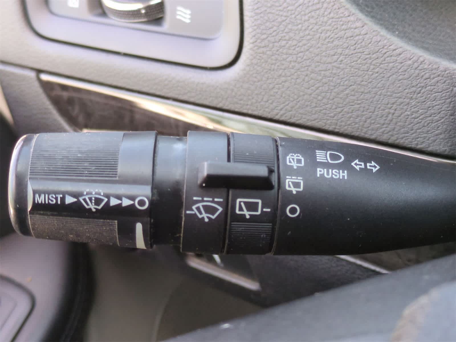 2014 Dodge Grand Caravan SE 26