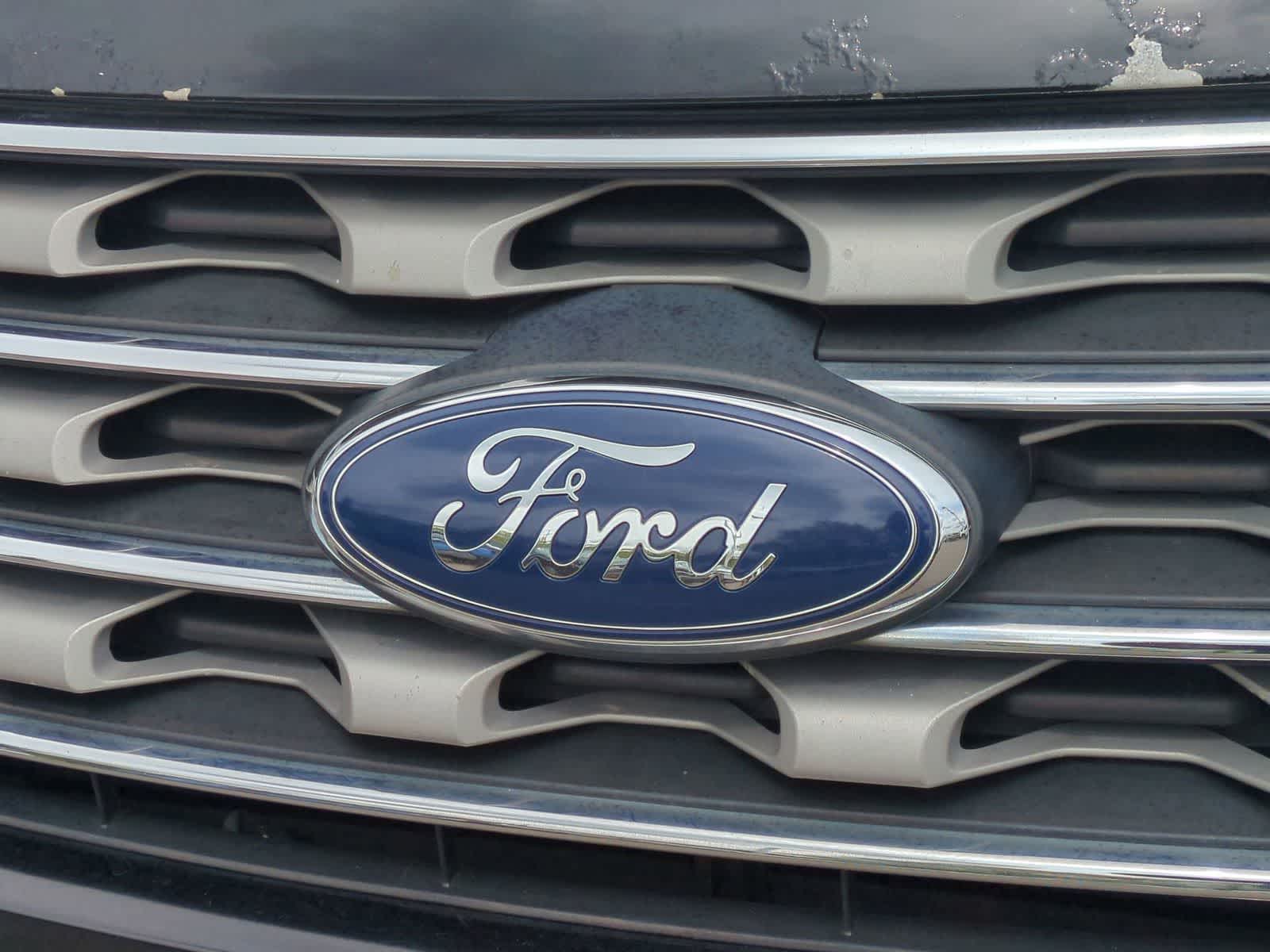 Thumbnail: 2016 Ford Explorer - 12