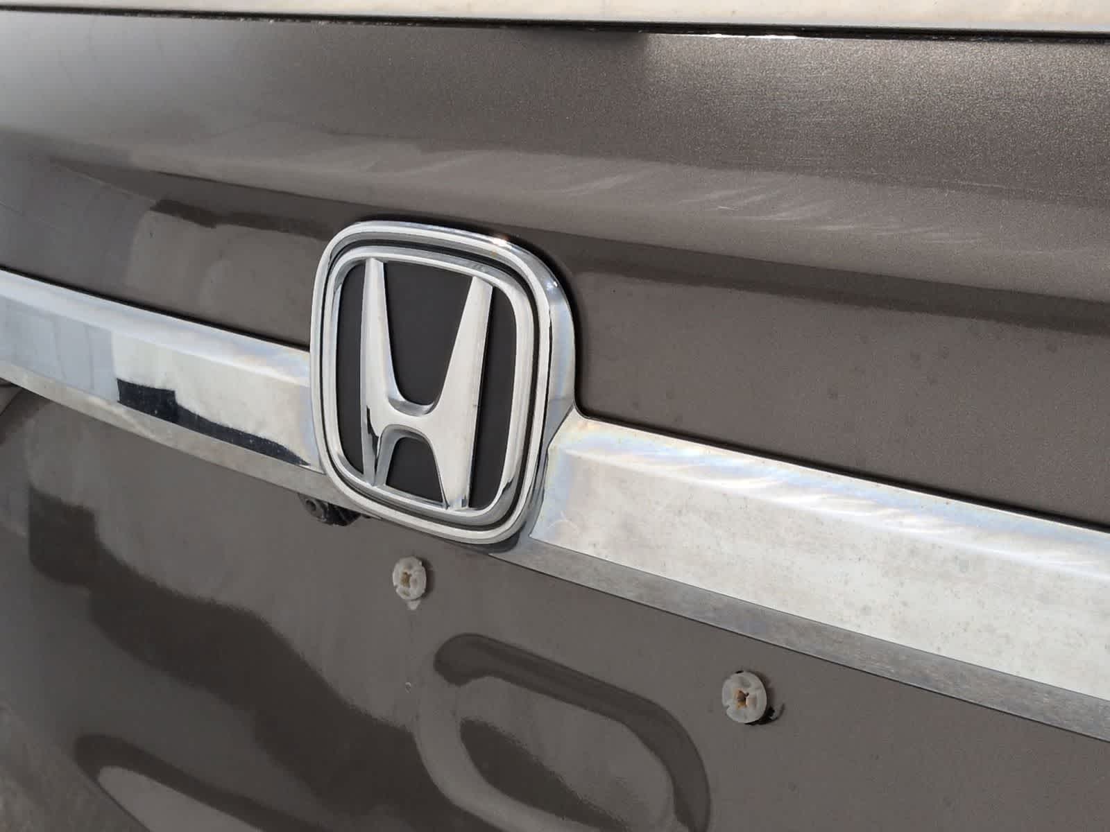 Thumbnail: 2018 Honda Odyssey - 12