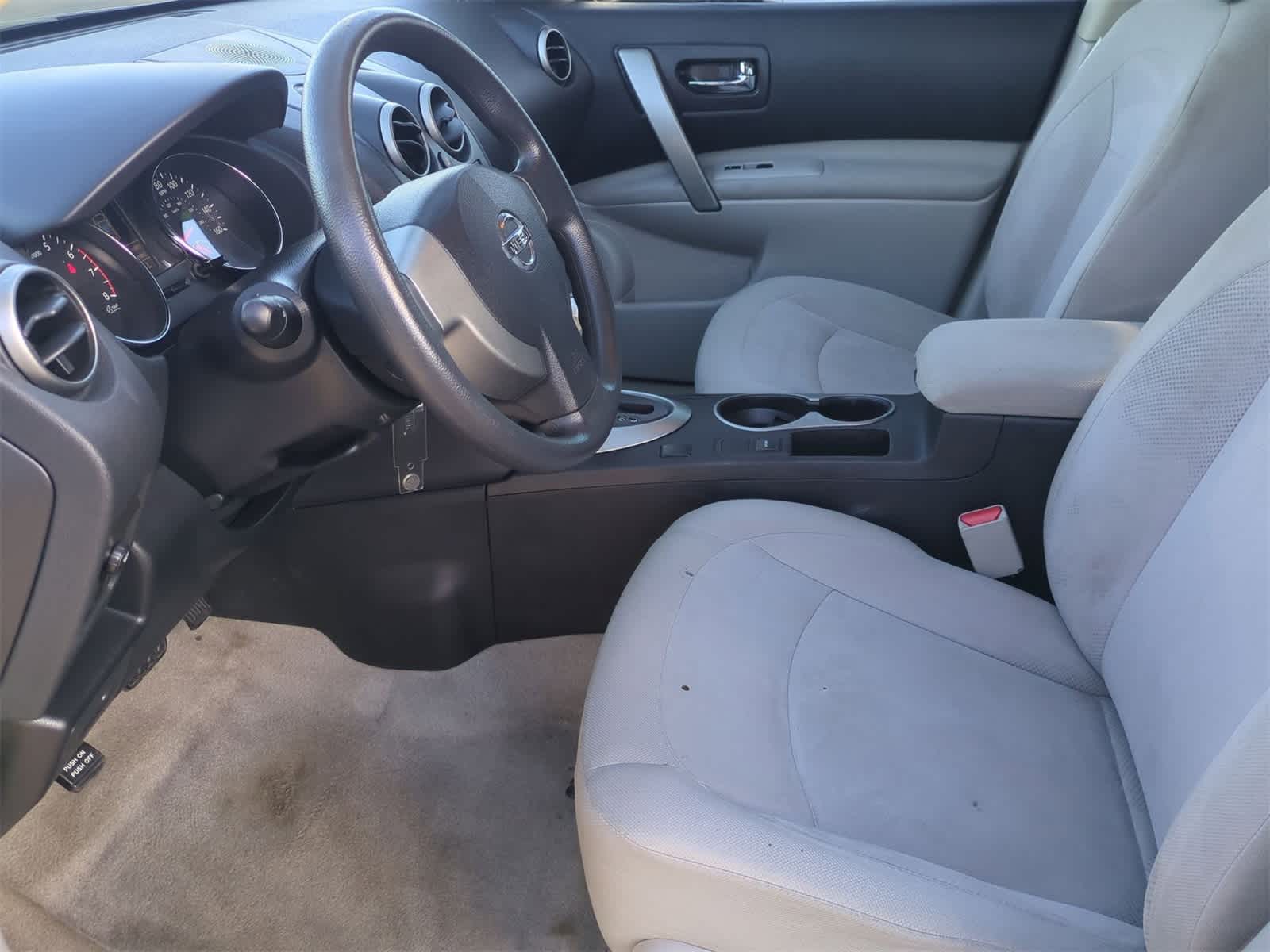 Thumbnail: 2014 Nissan Rogue - 16