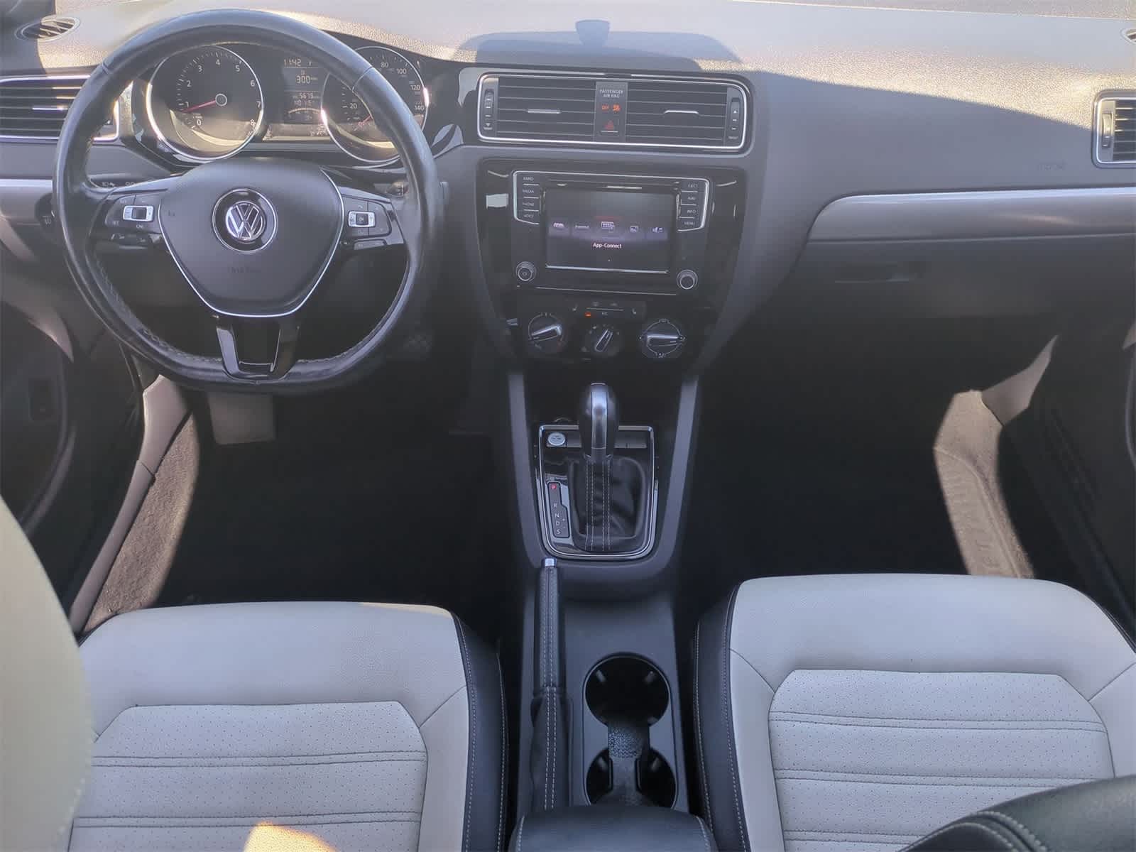 Thumbnail: 2016 Volkswagen Jetta - 15