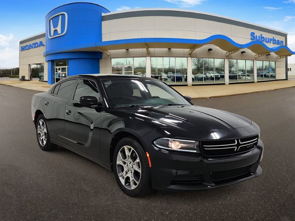 Used 2015 Dodge Charger SE Sedan