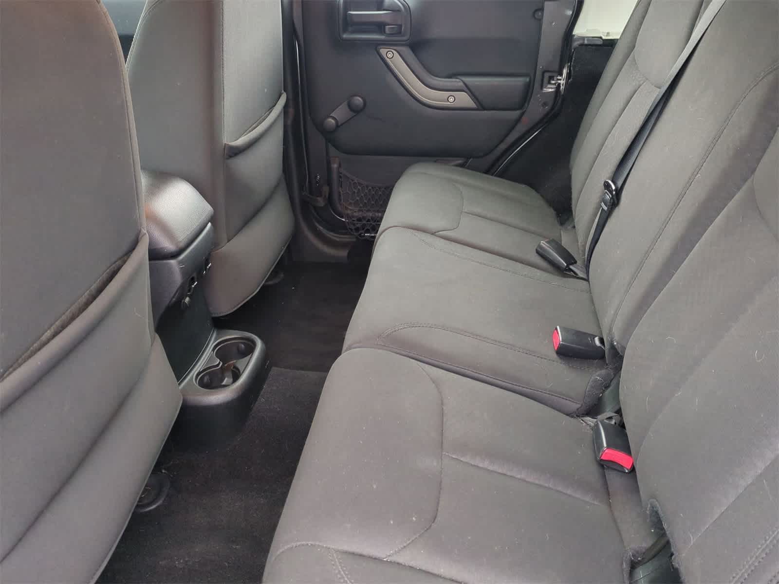 Thumbnail: 2016 Jeep Wrangler - 20