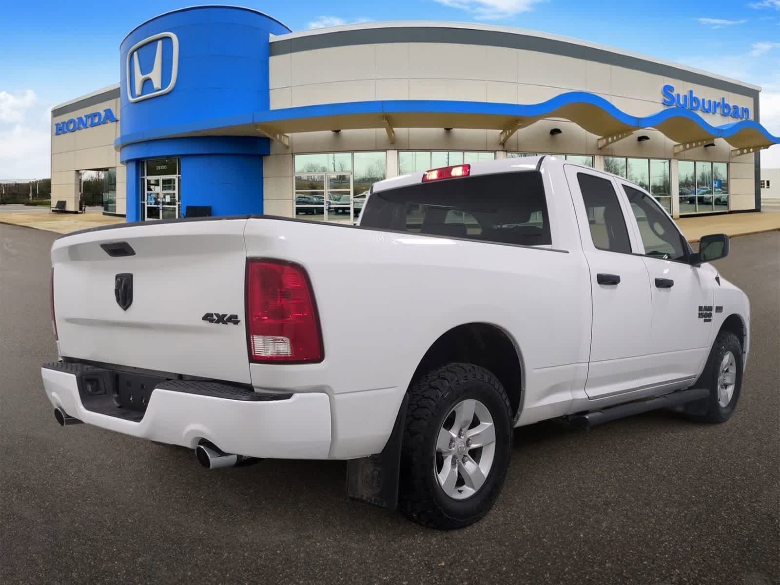 Thumbnail: 2019 RAM 1500 Classic - 8