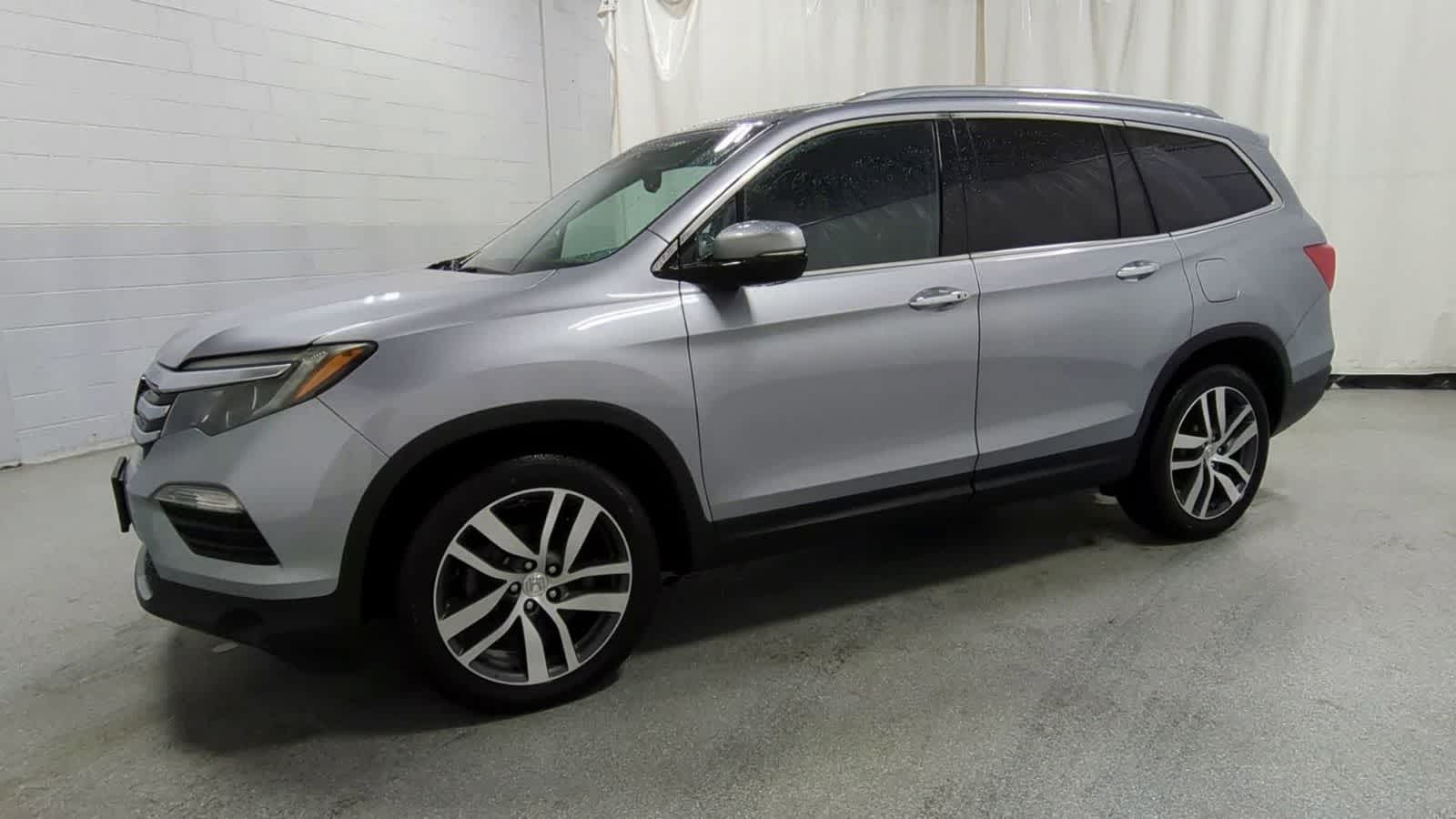 Thumbnail: 2018 Honda Pilot - 4