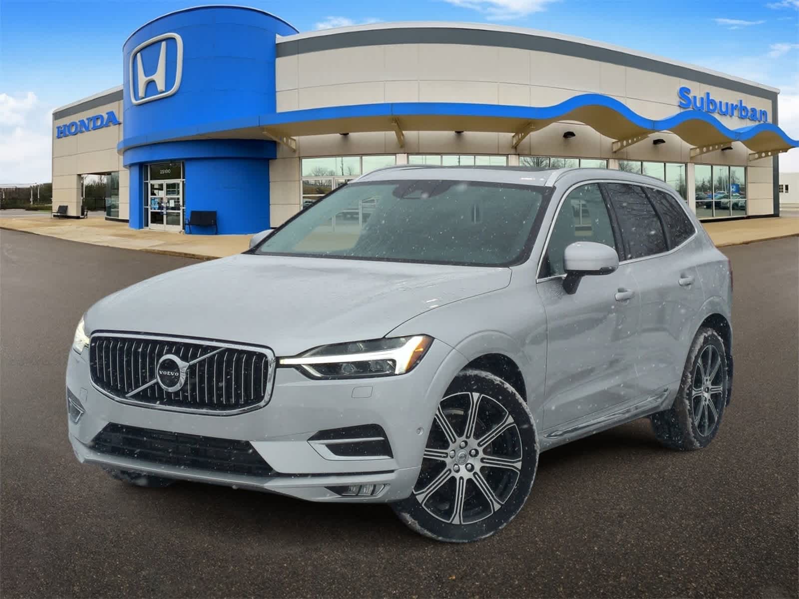 2018 Volvo XC60 T6 Inscription -
                  Farmington Hills, MI