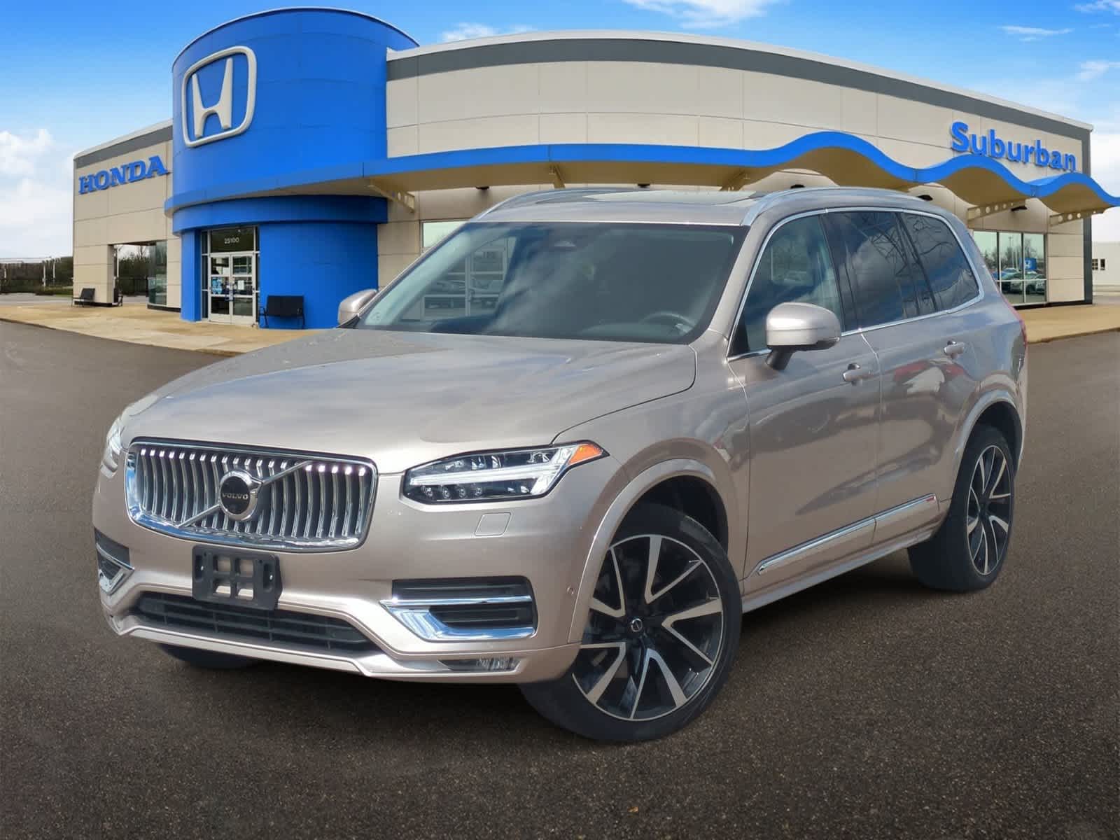 Used 2023 Volvo XC90 Plus SUV
