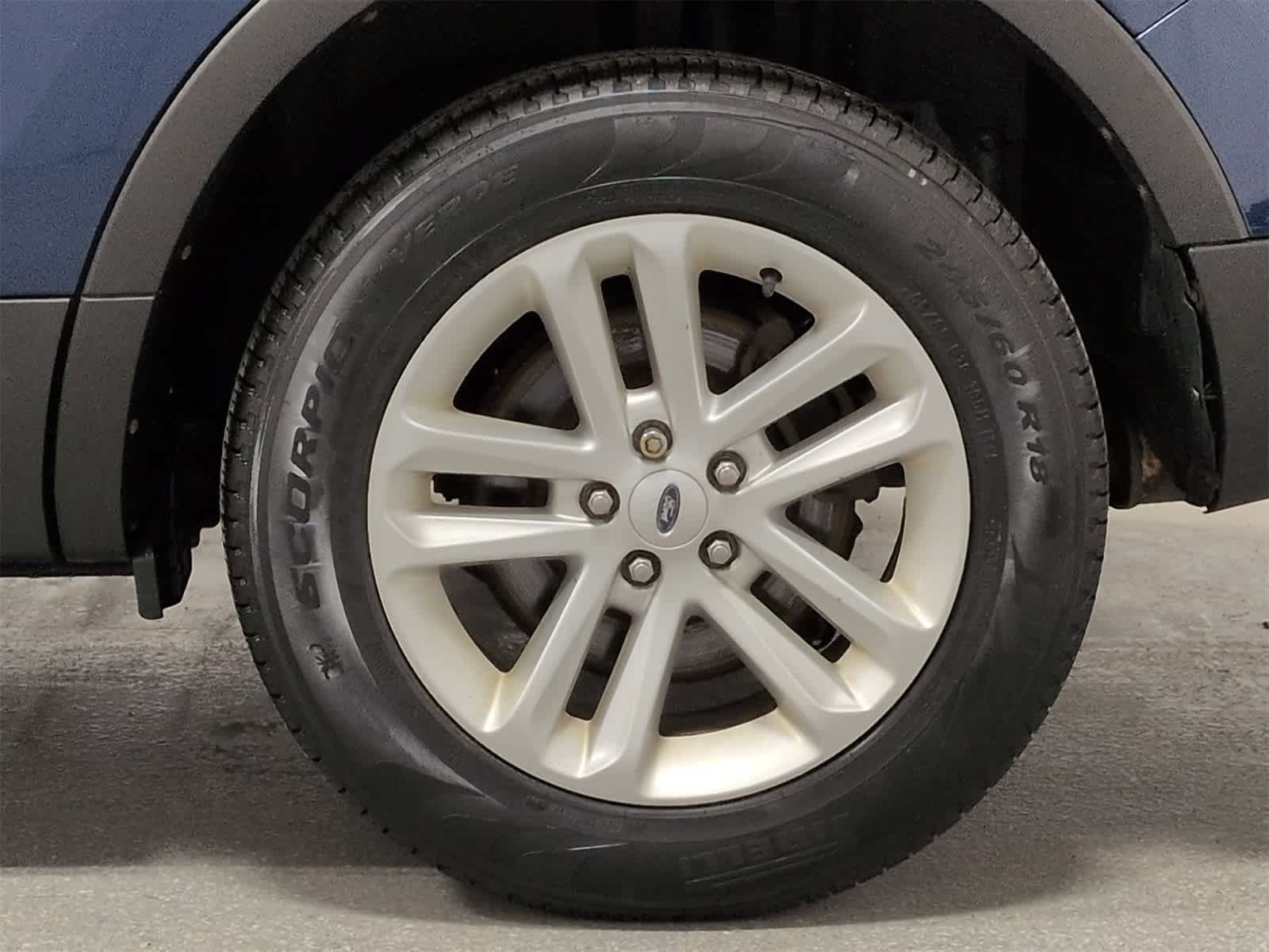 Thumbnail: 2012 Ford Explorer - 14