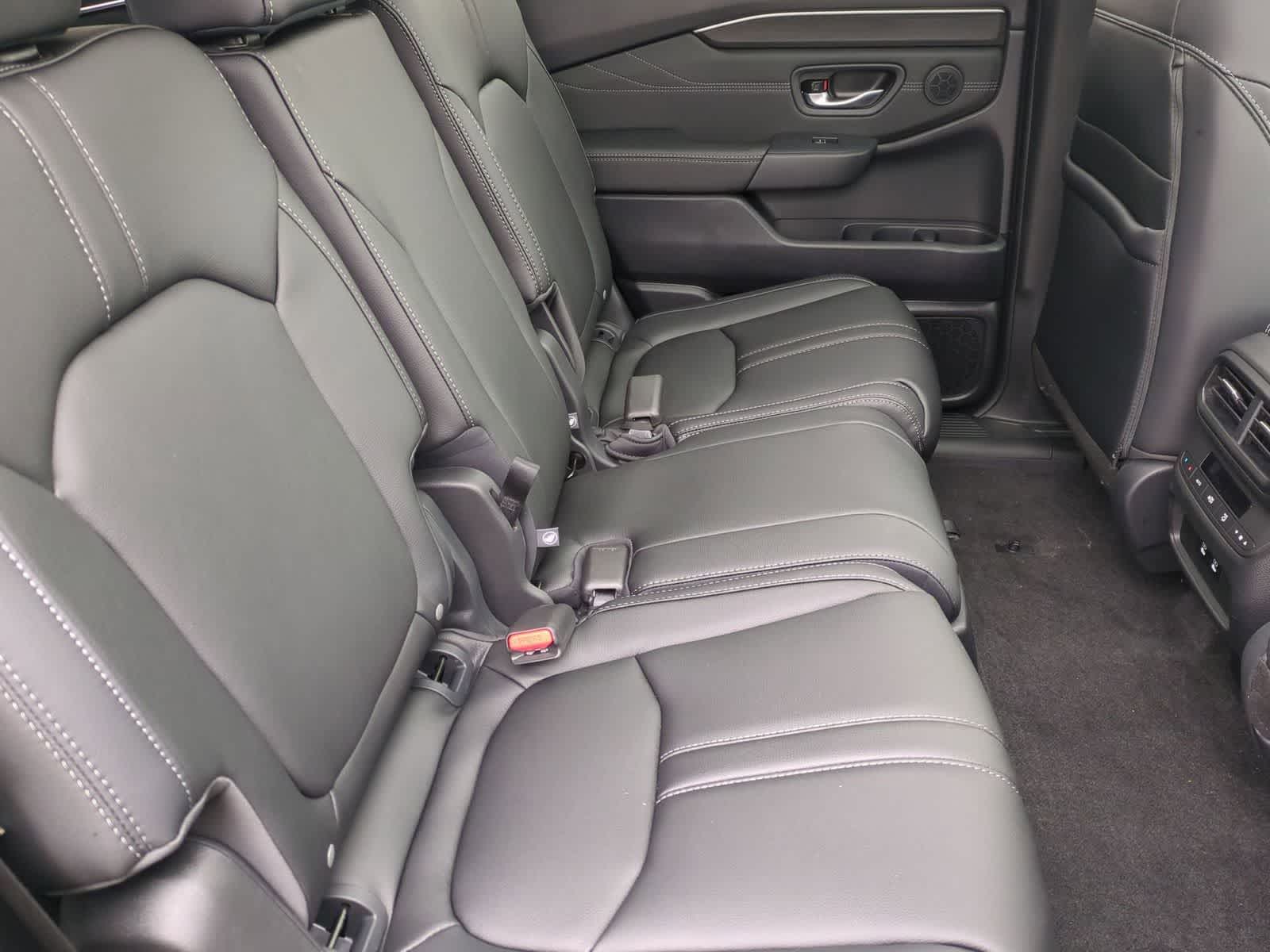 Thumbnail: 2026 Honda Pilot - 22