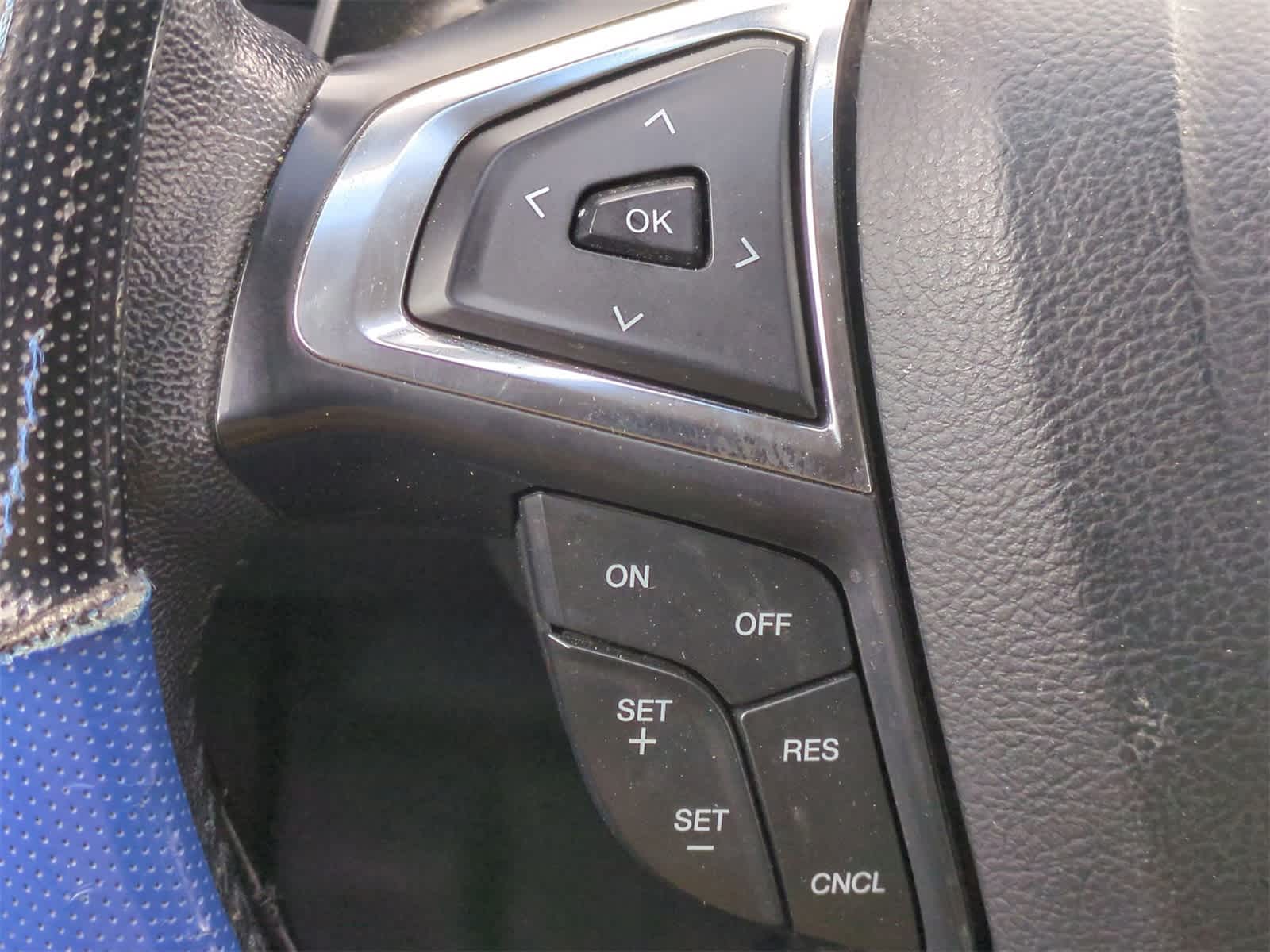 Thumbnail: 2017 Ford Edge - 23