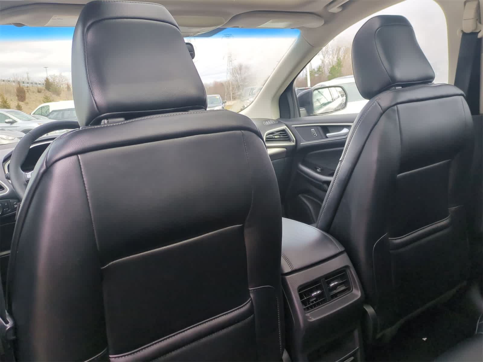 2020 Ford Edge SEL 18