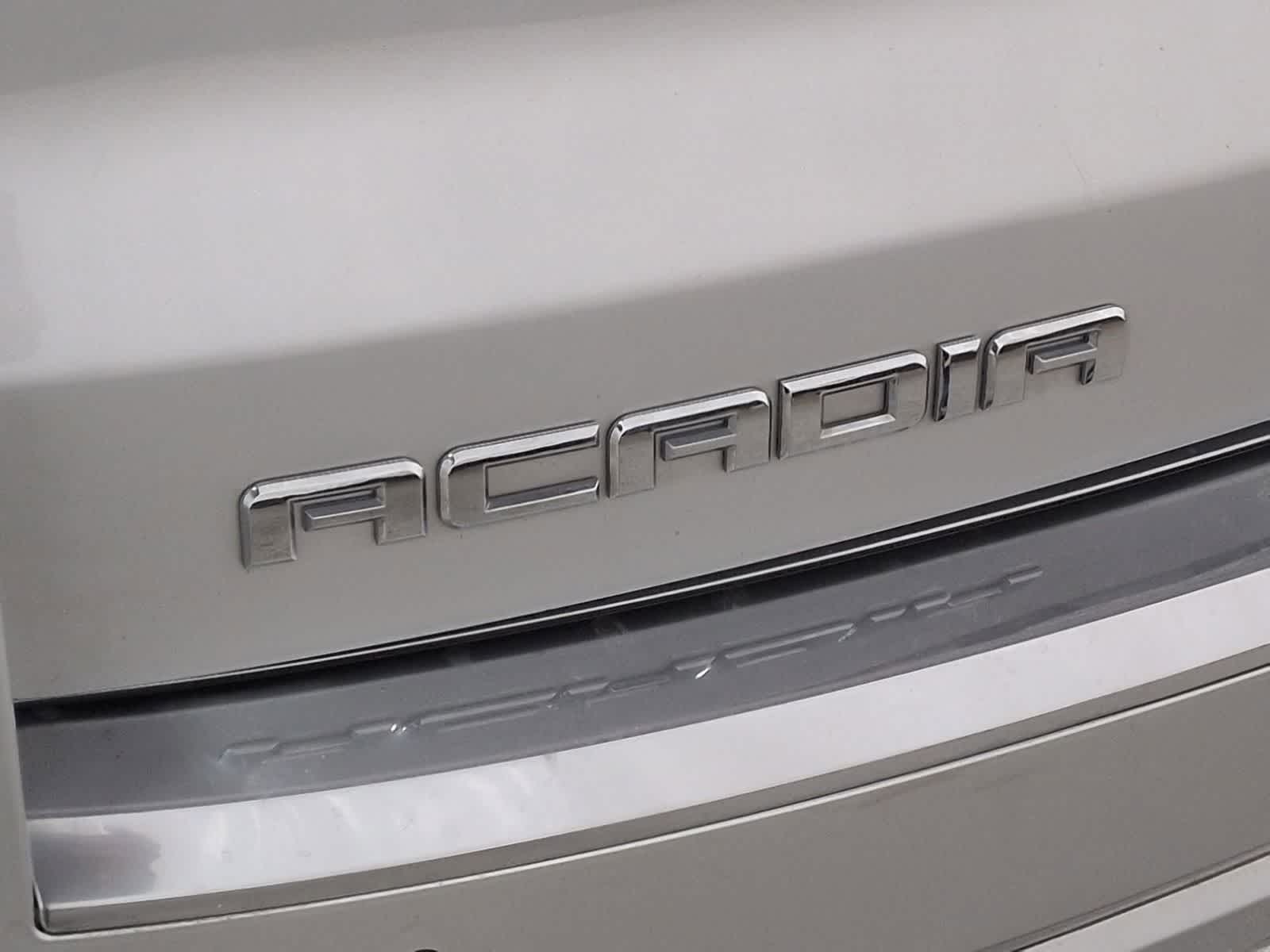 Thumbnail: 2013 GMC Acadia - 13