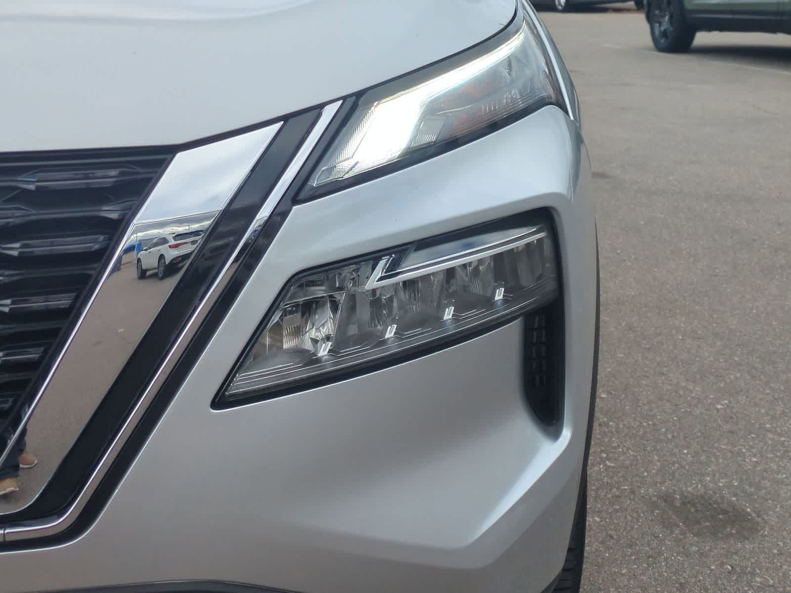 Thumbnail: 2023 Nissan Rogue - 11