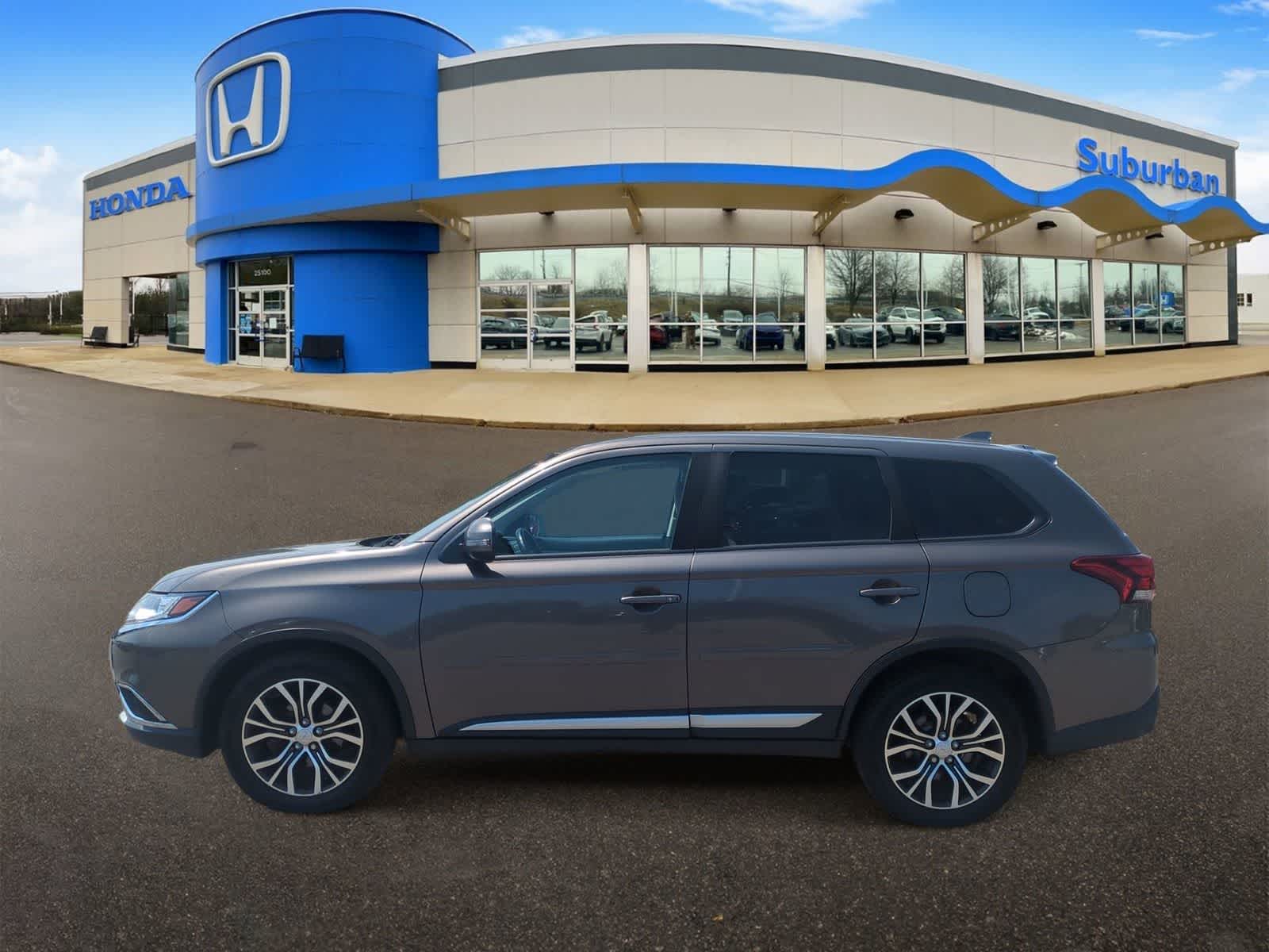 Thumbnail: 2018 Mitsubishi Outlander - 5
