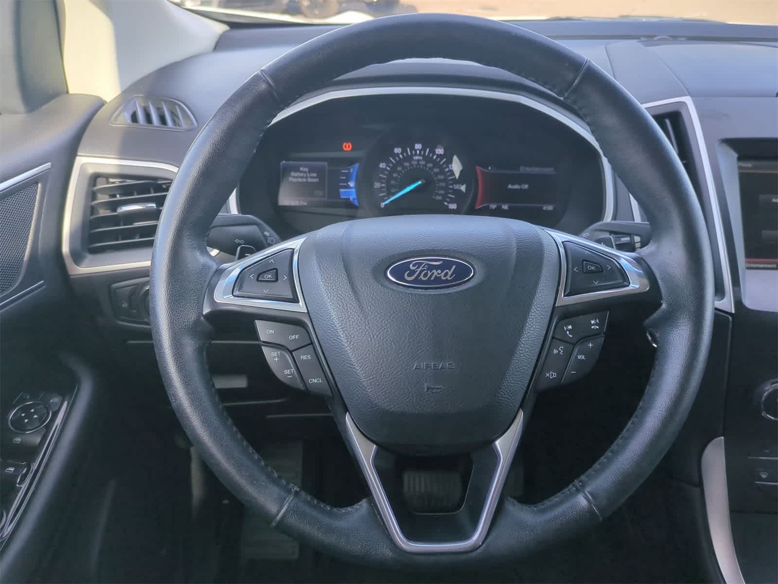Thumbnail: 2015 Ford Edge - 22