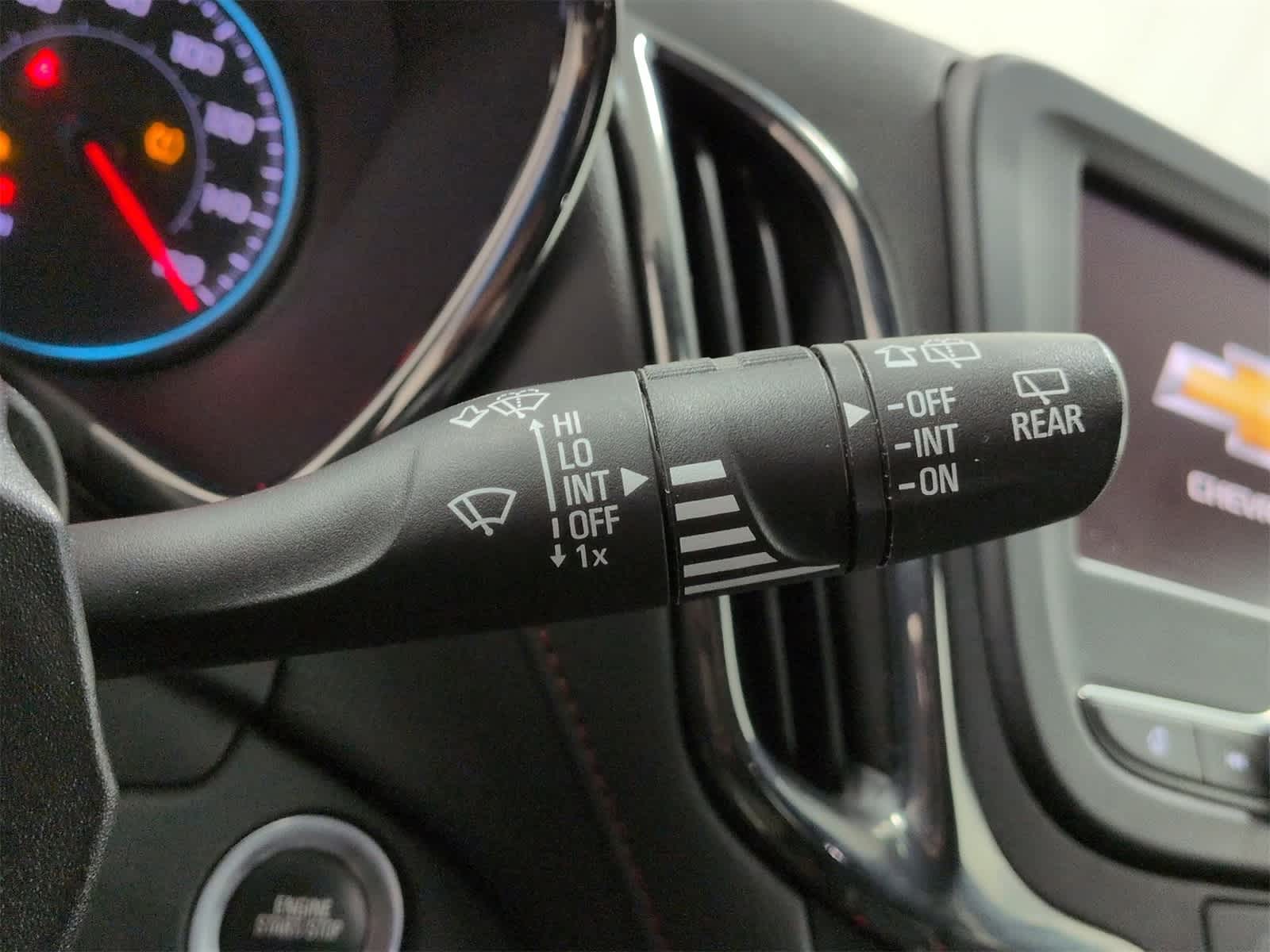 Thumbnail: 2022 Chevrolet Equinox - 26