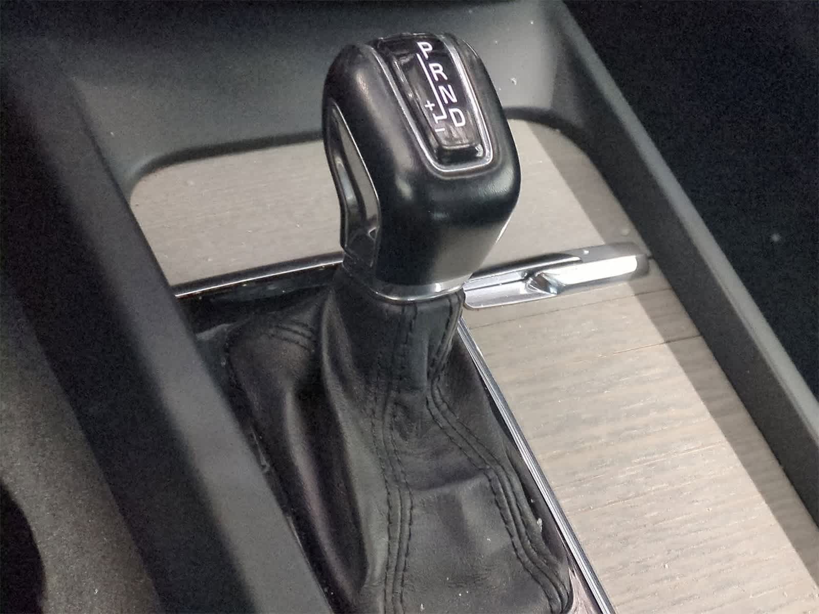 Thumbnail: 2018 Volvo XC60 - 33