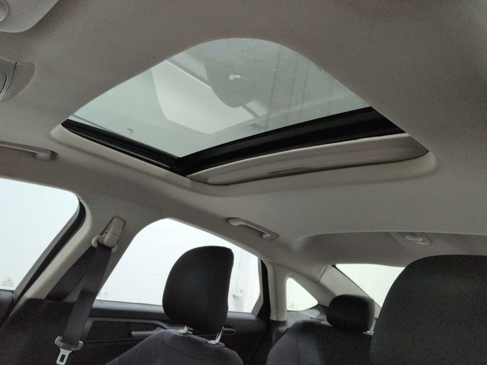 Thumbnail: 2013 Ford Fusion - 20