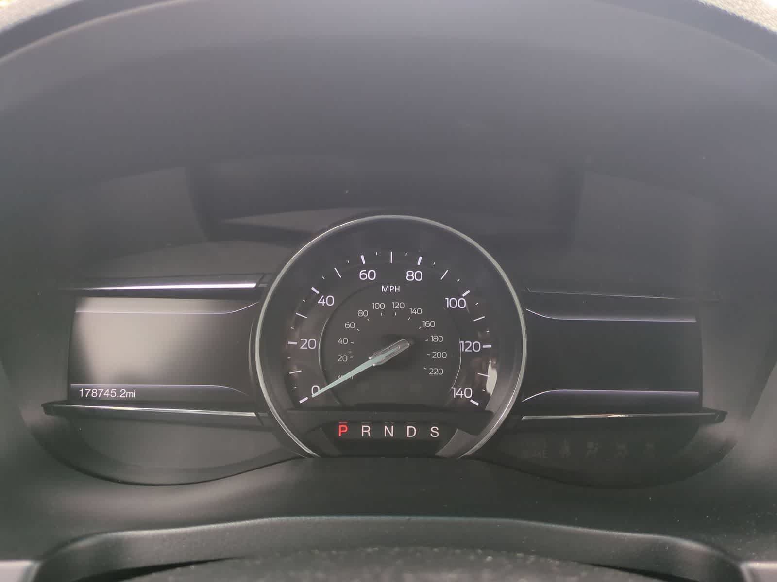 Thumbnail: 2016 Ford Explorer - 31