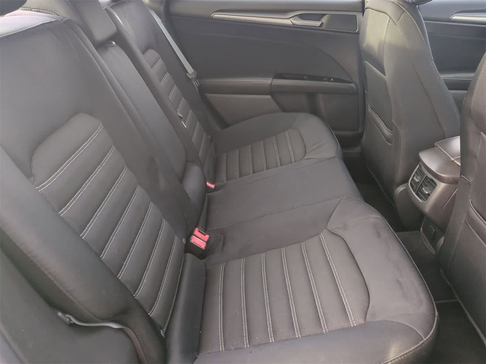 Thumbnail: 2014 Ford Fusion - 21