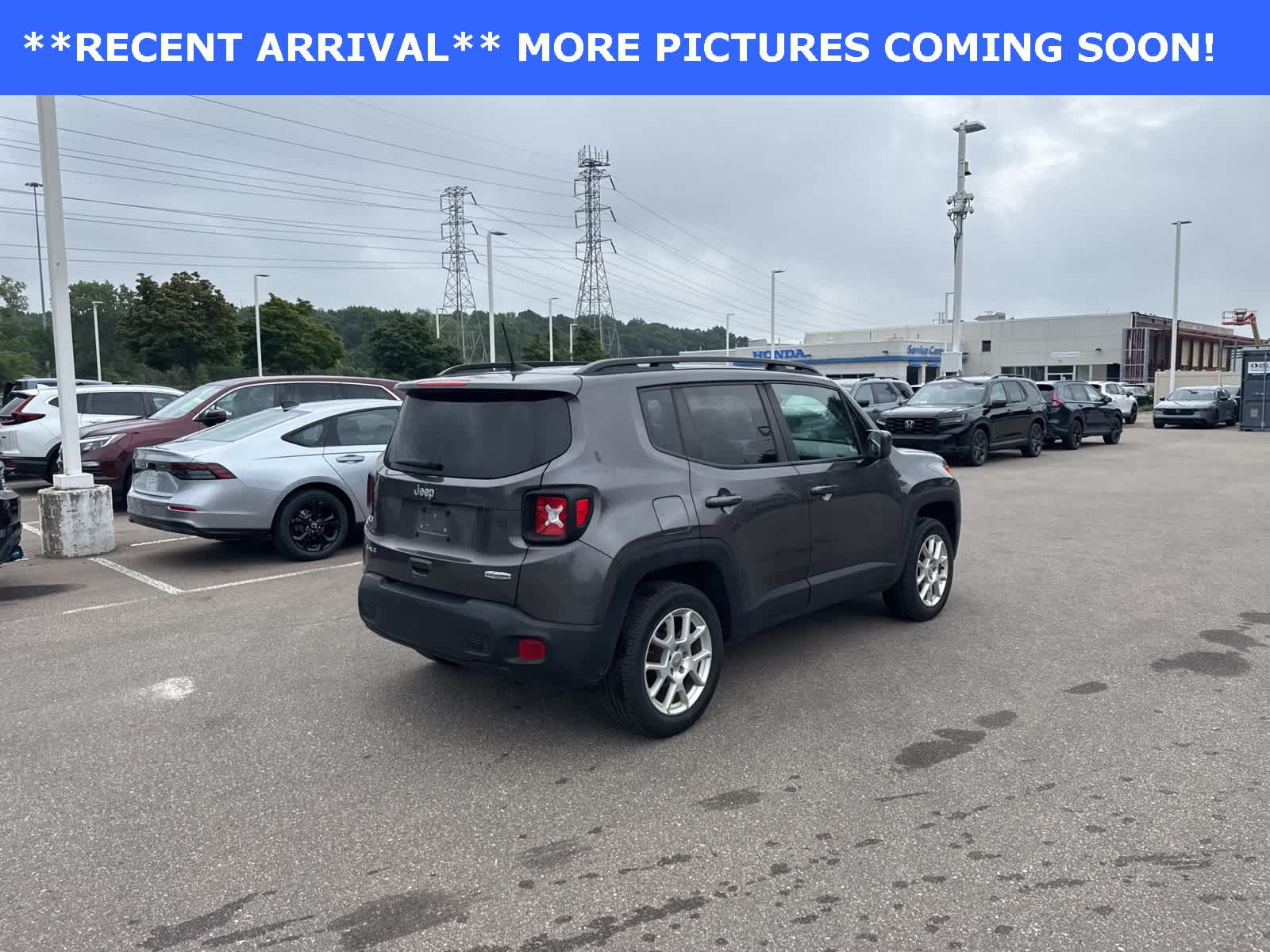 Thumbnail: 2019 Jeep Renegade - 15
