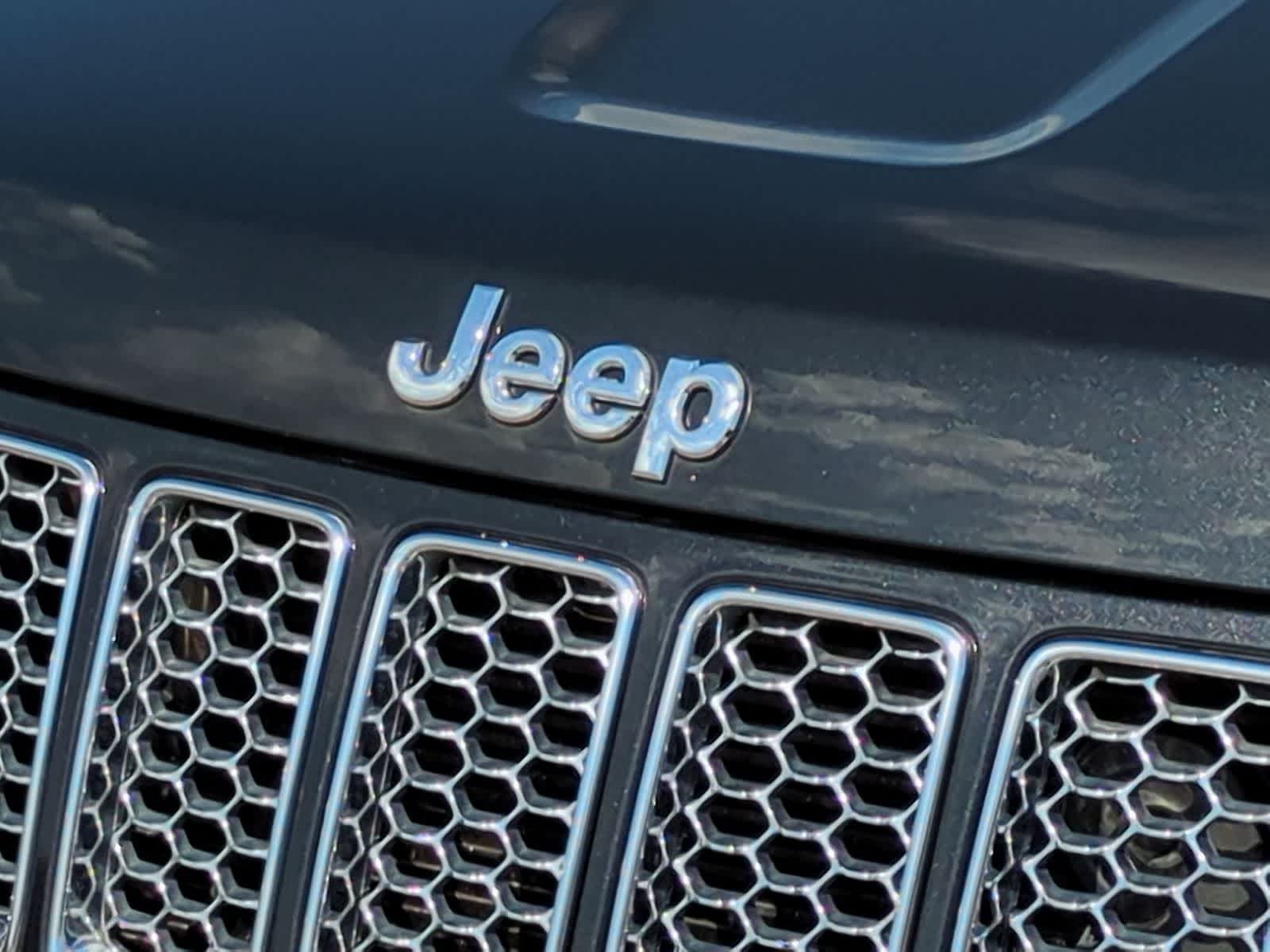 Thumbnail: 2014 Jeep Grand Cherokee - 11
