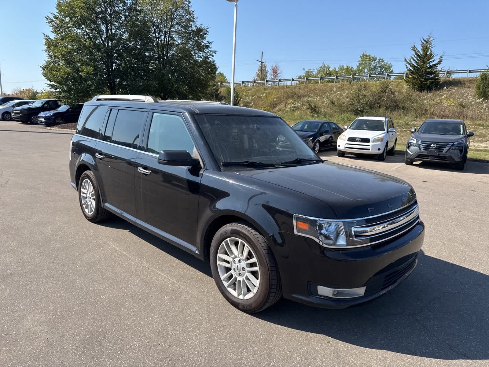 Thumbnail: 2019 Ford Flex - 9