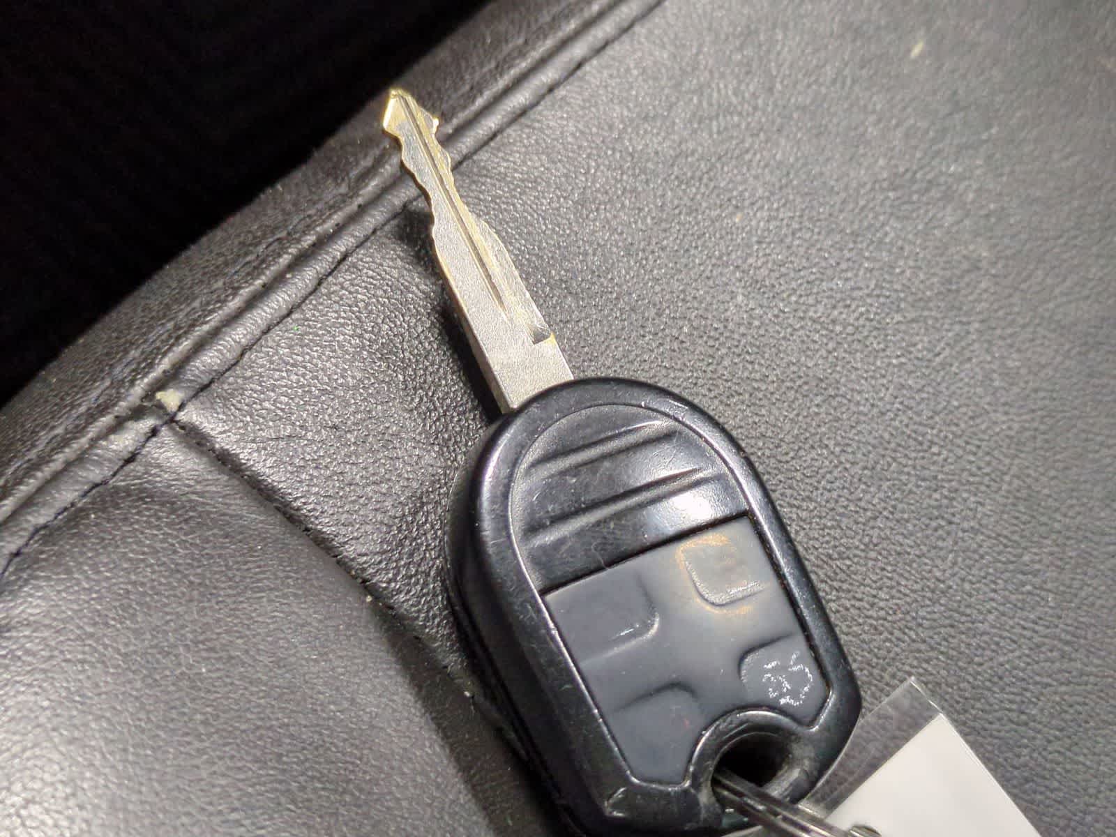 Thumbnail: 2010 Ford Escape - 34