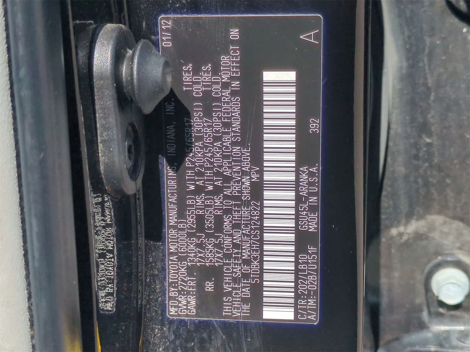 2012 Toyota Highlander SE 37