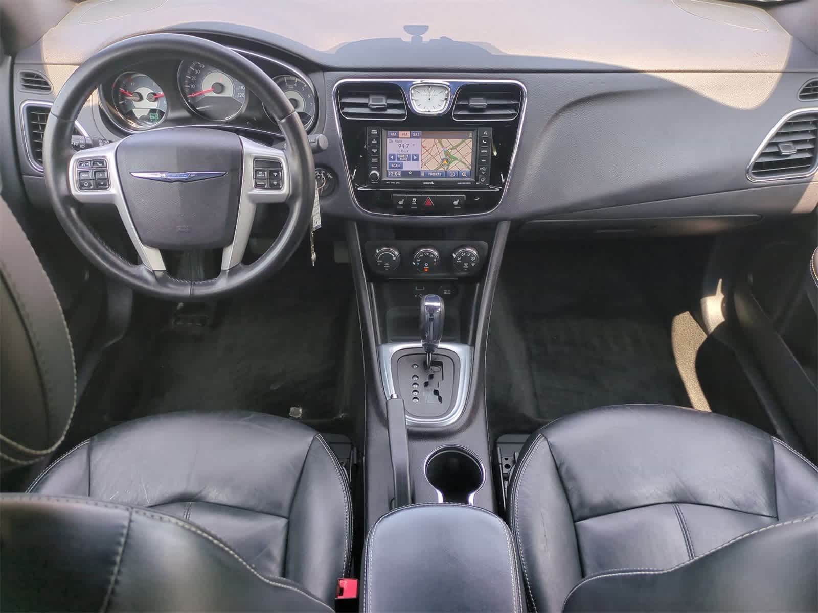 Thumbnail: 2011 Chrysler 200 - 15