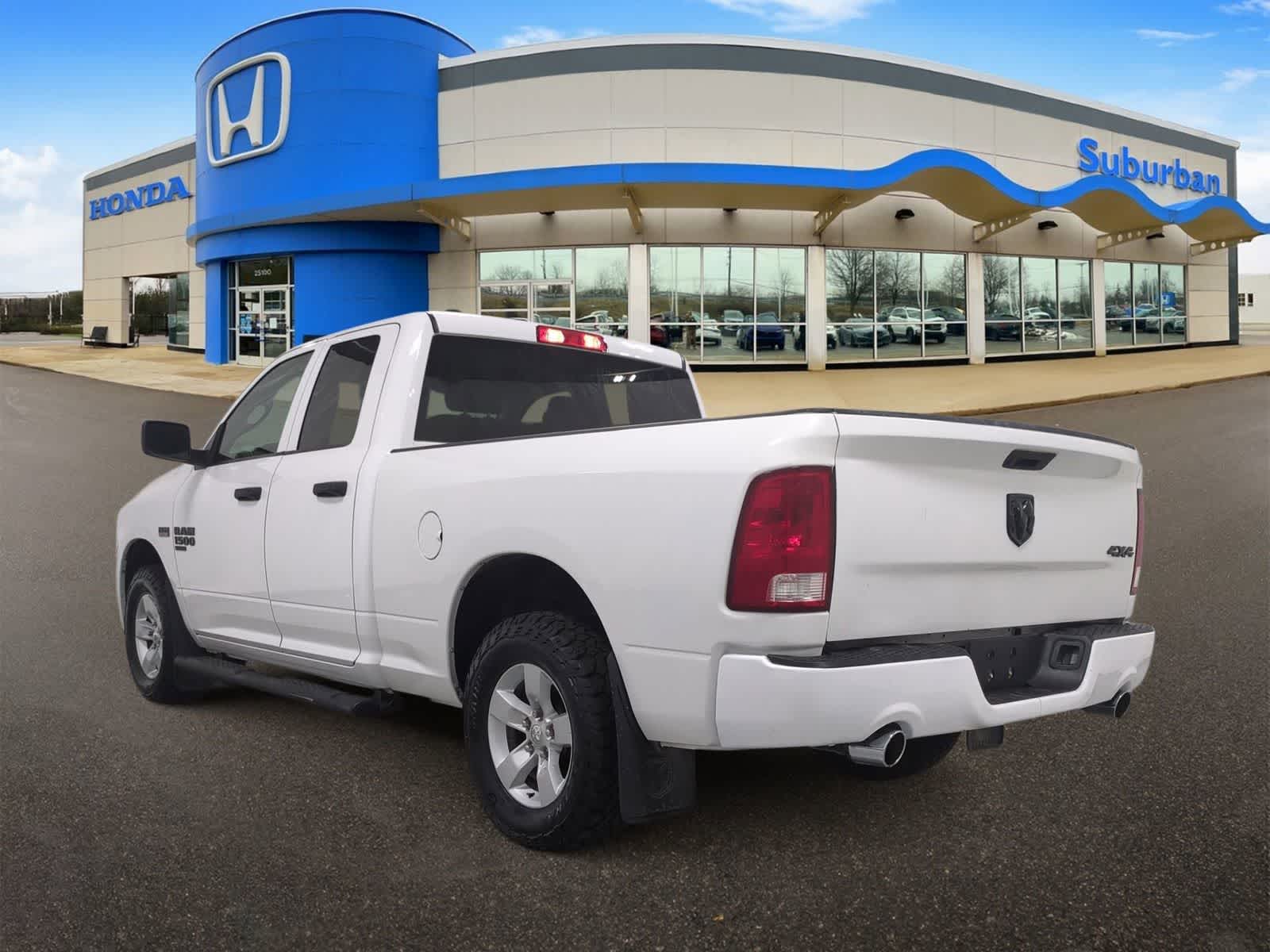 Thumbnail: 2019 RAM 1500 Classic - 6