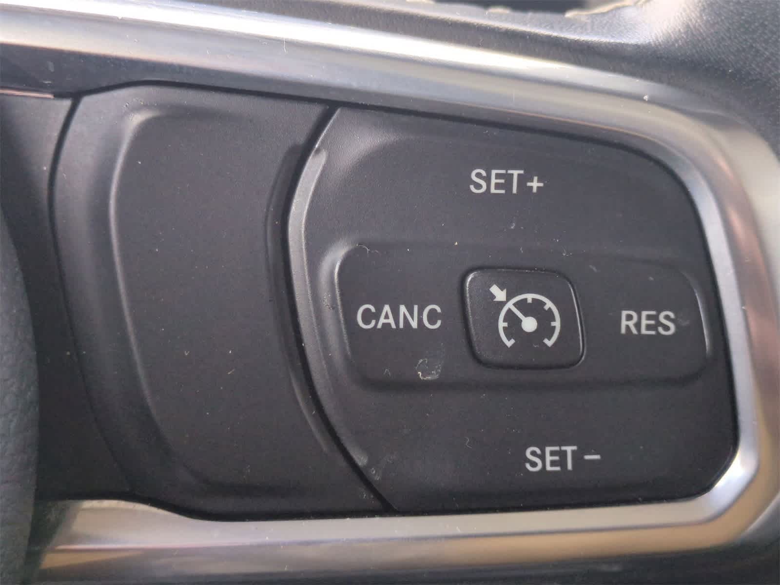 Thumbnail: 2020 Jeep Wrangler - 24