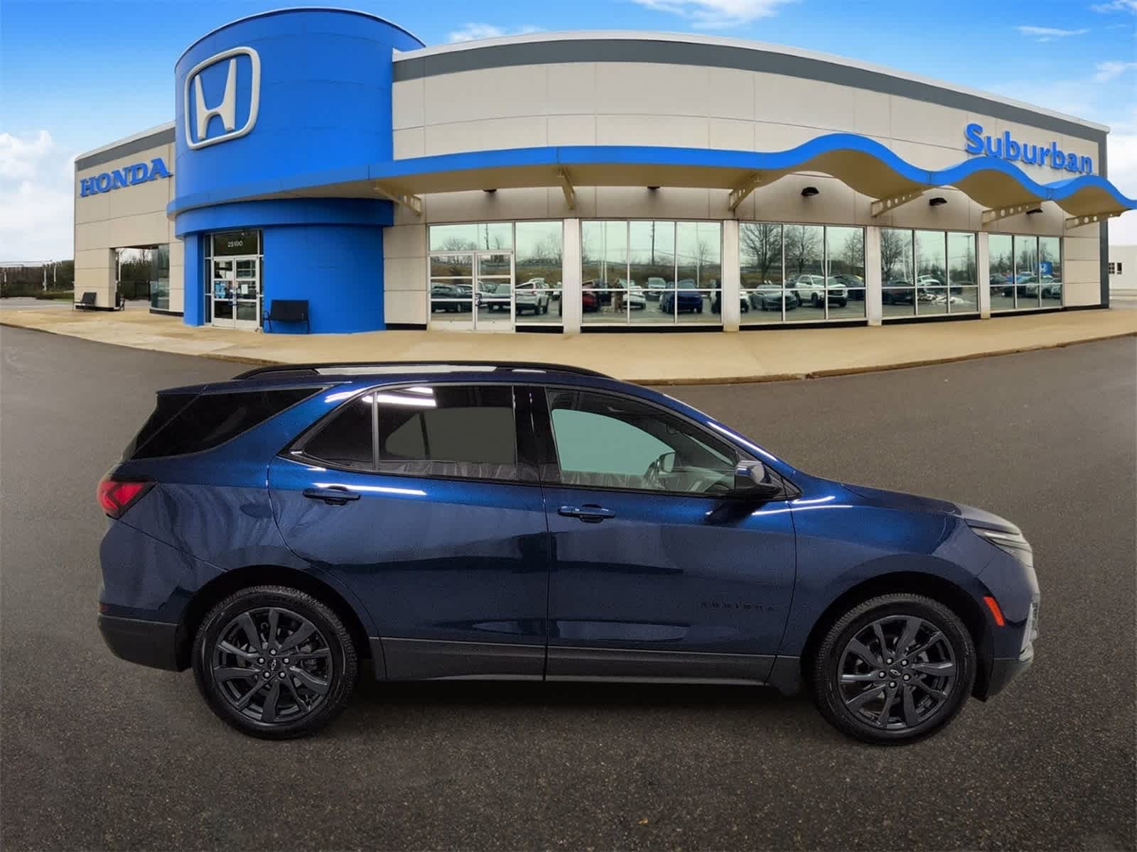 Thumbnail: 2022 Chevrolet Equinox - 9