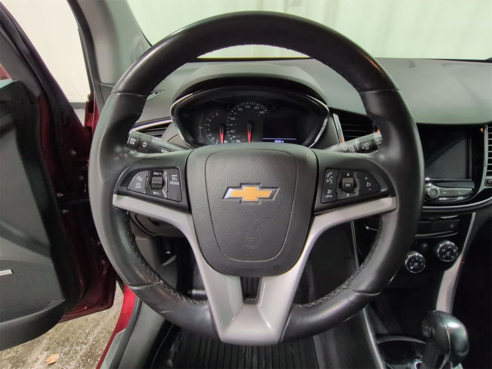 Thumbnail: 2019 Chevrolet Trax - 25