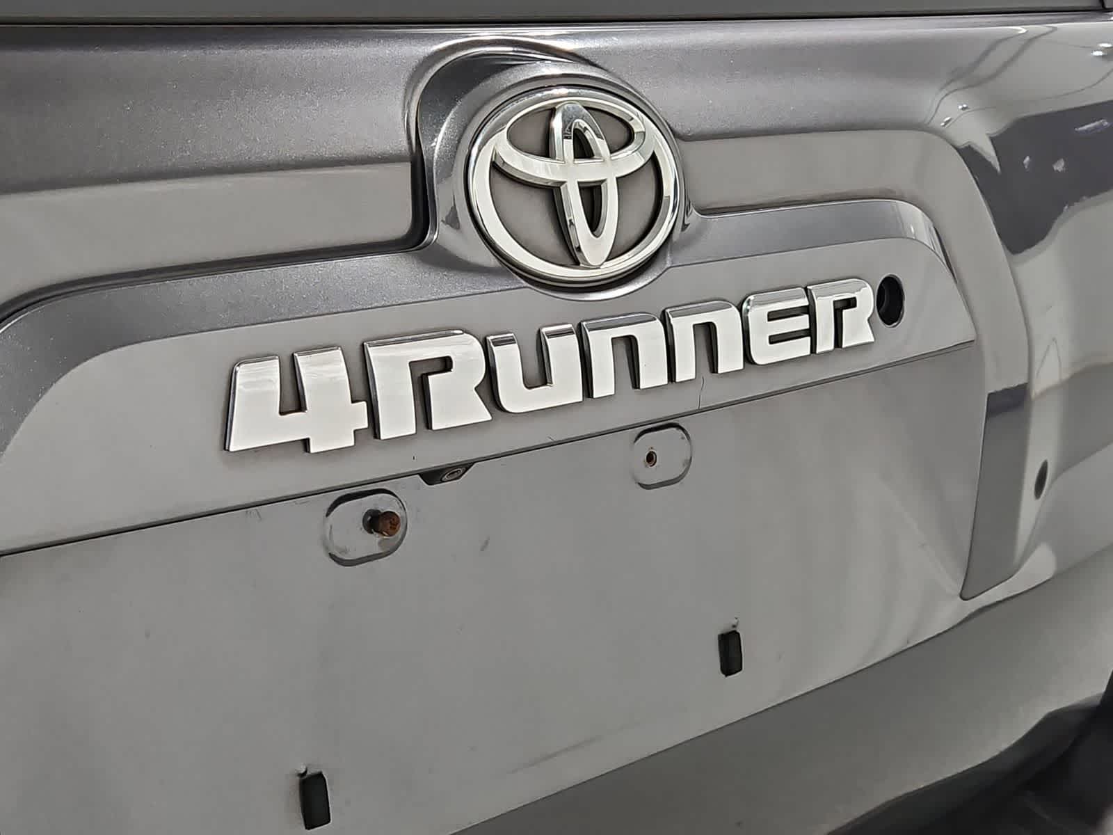 Thumbnail: 2017 Toyota 4Runner - 13
