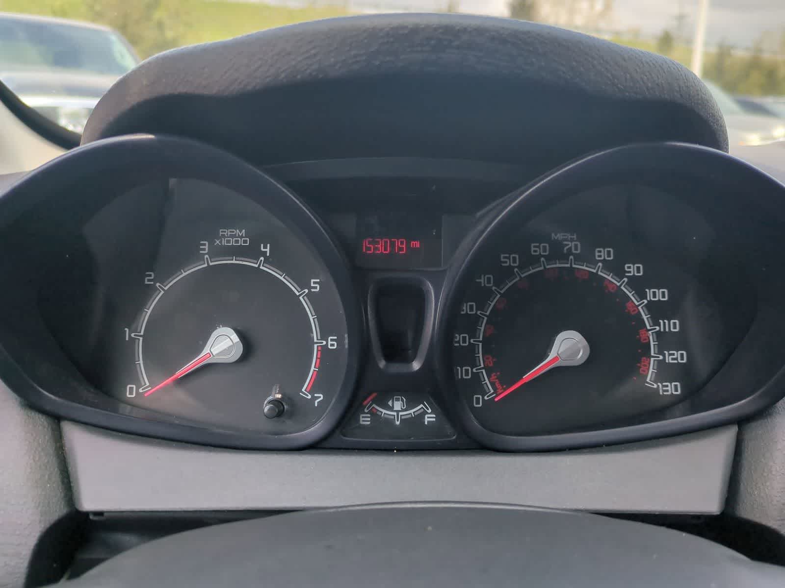 Thumbnail: 2013 Ford Fiesta - 29