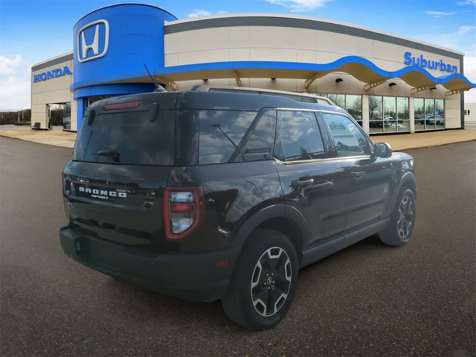 Thumbnail: 2021 Ford Bronco Sport - 8
