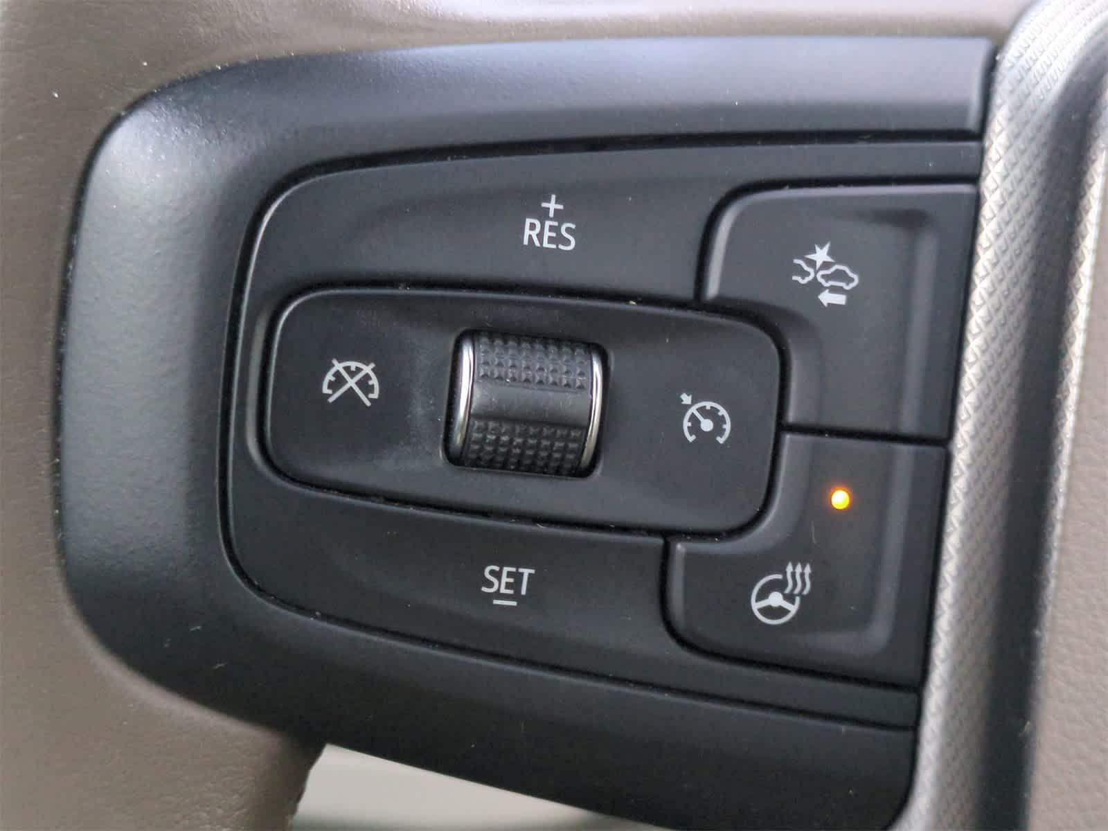 Thumbnail: 2021 GMC Yukon - 26