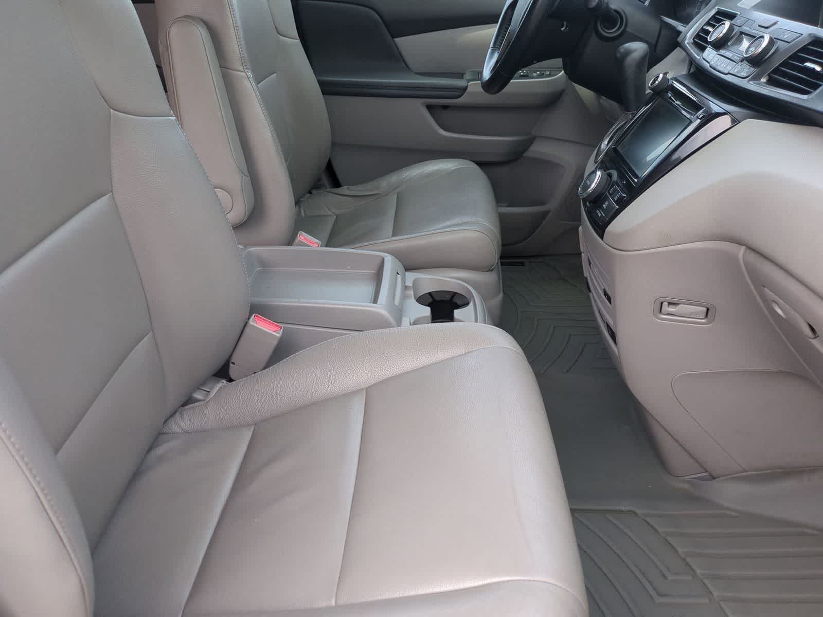 Thumbnail: 2015 Honda Odyssey - 23