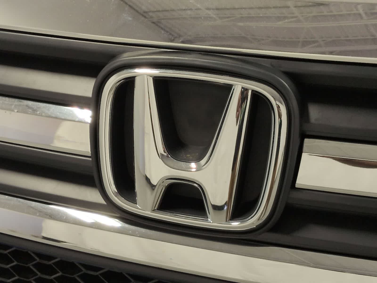 Thumbnail: 2016 Honda Pilot - 12