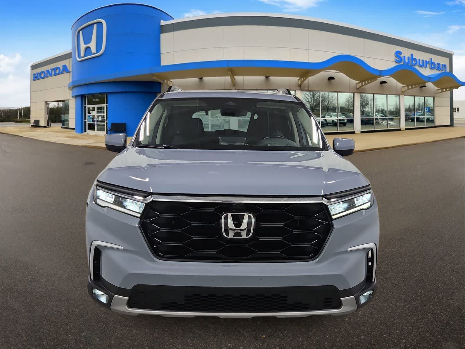 Thumbnail: 2023 Honda Pilot - 3
