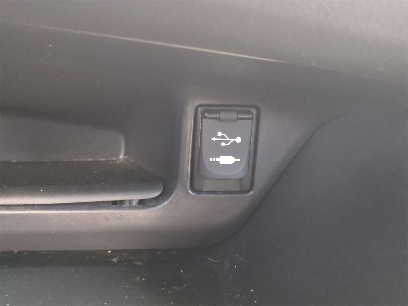 Thumbnail: 2019 Toyota C-HR - 29