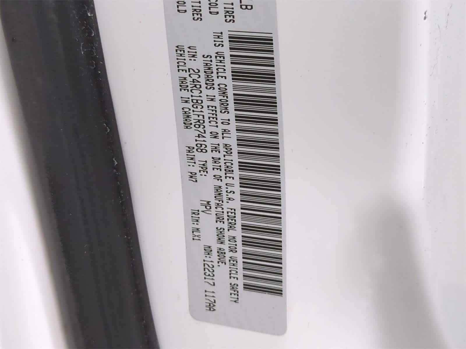 Thumbnail: 2015 Chrysler Town & Country - 33