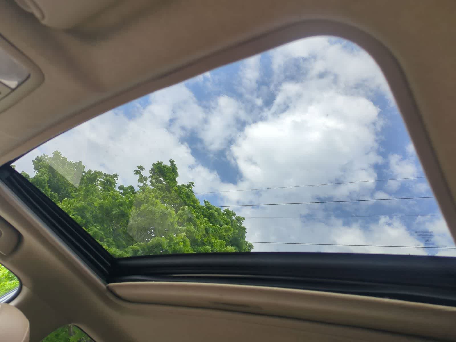 Thumbnail: 2012 Toyota RAV4 - 19