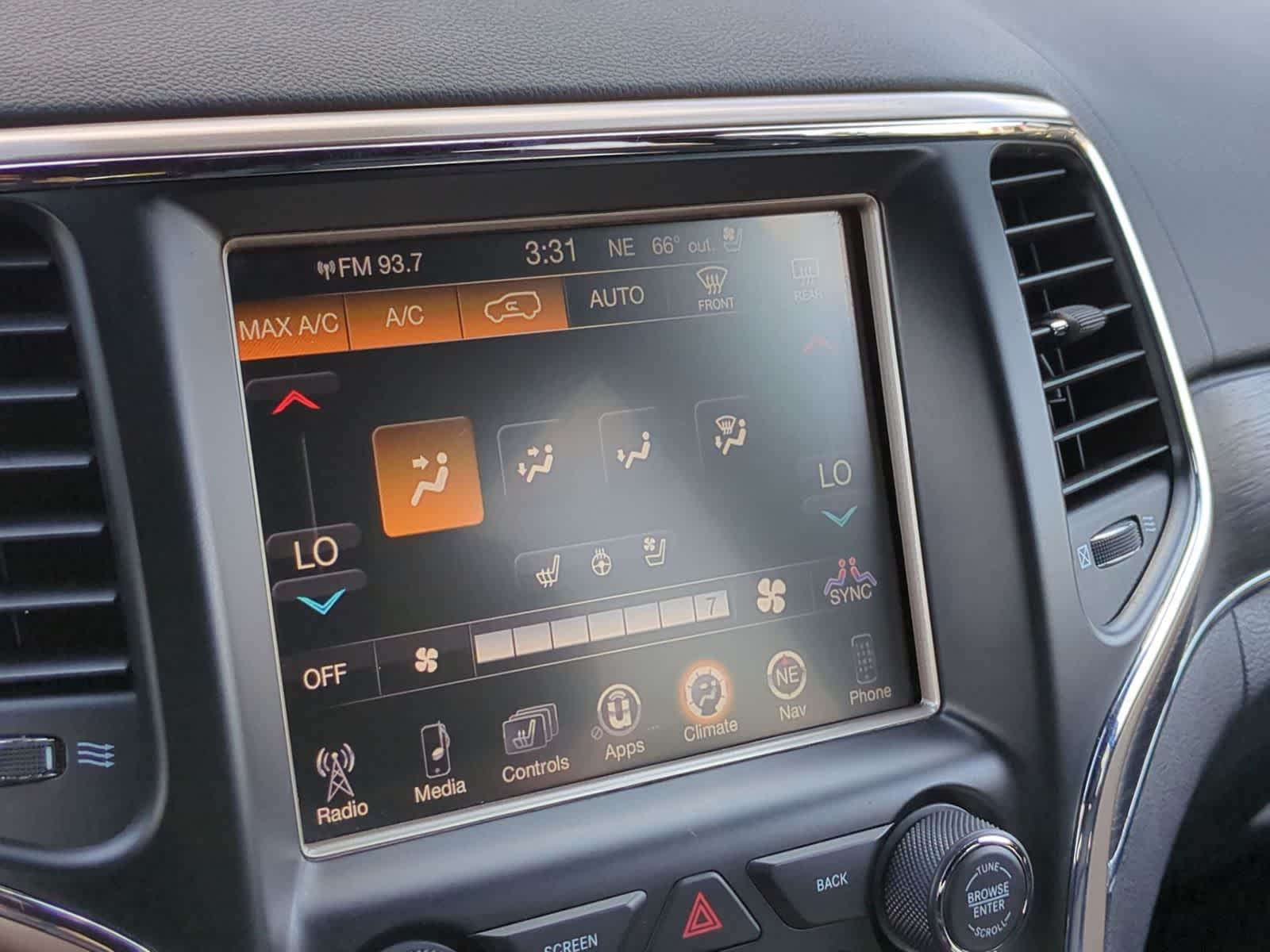 Thumbnail: 2014 Jeep Grand Cherokee - 28