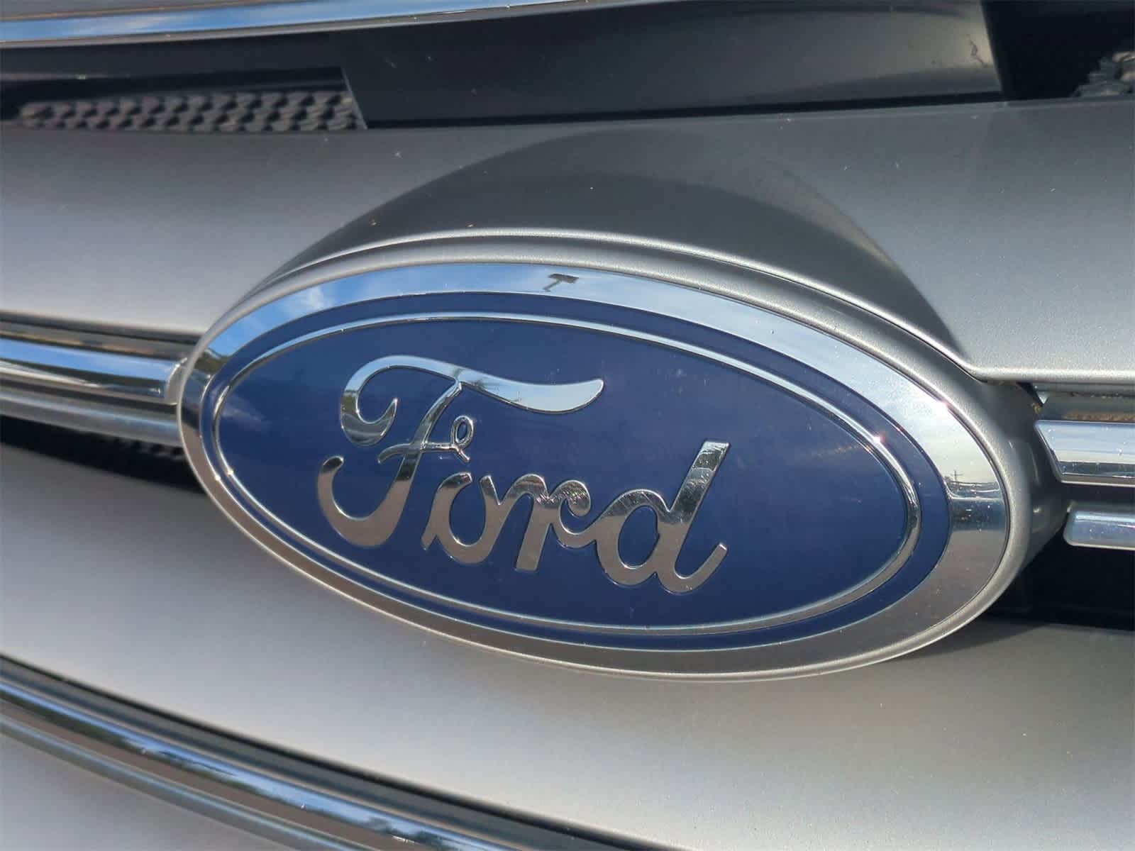Thumbnail: 2015 Ford Edge - 12