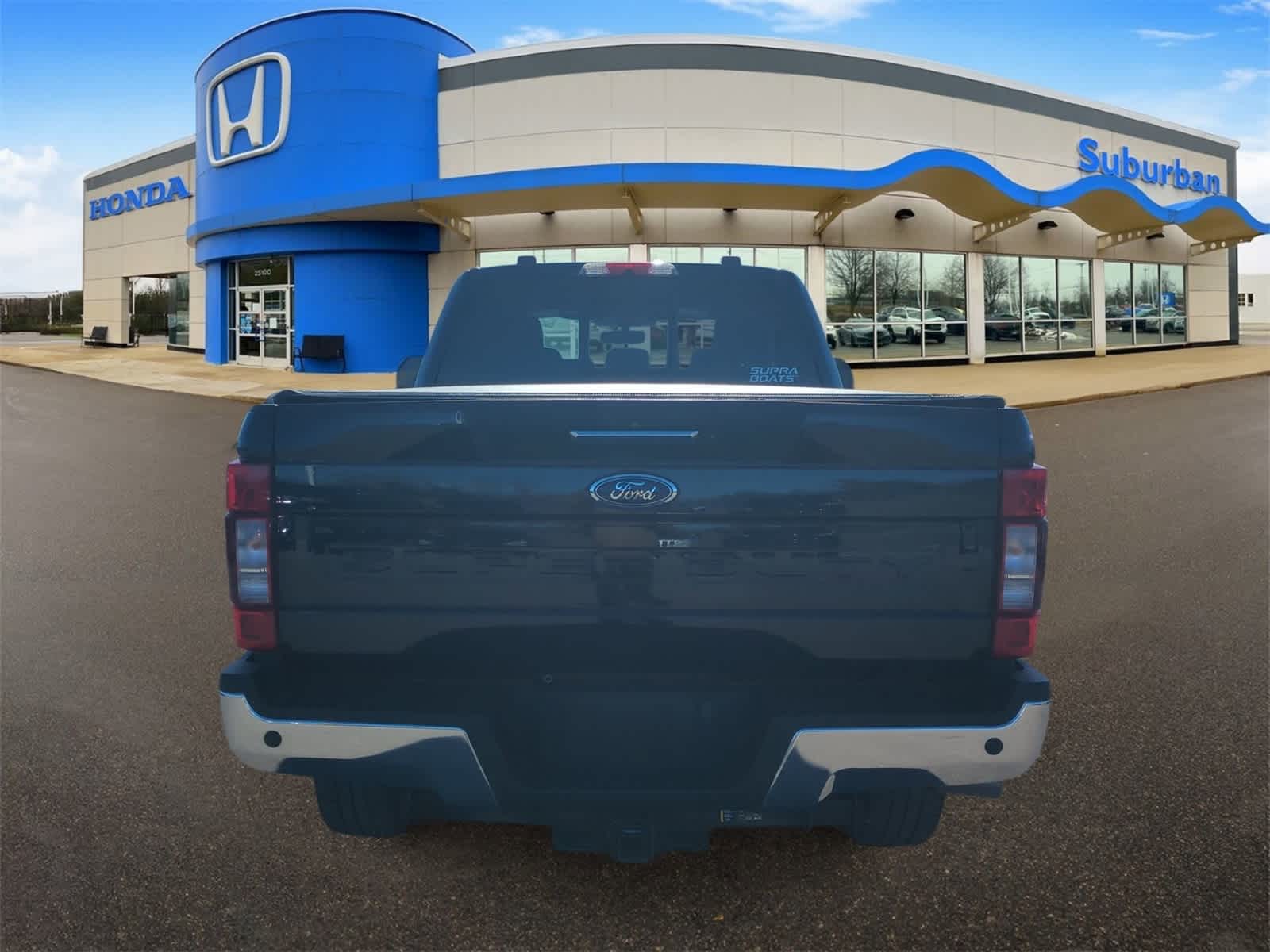 Thumbnail: 2022 Ford Econoline - 7