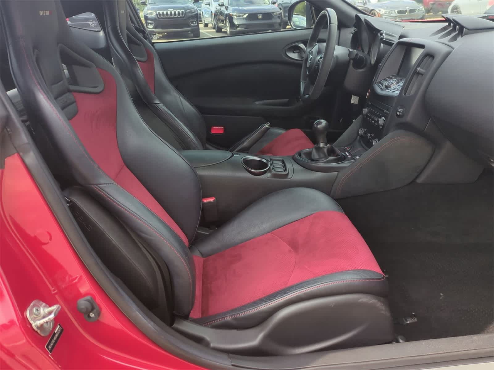 2016 Nissan Z NISMO 17