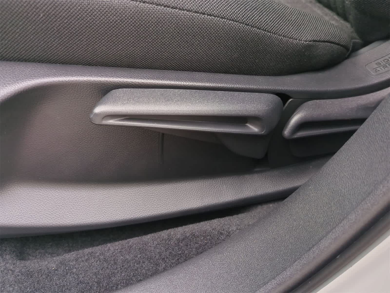 Thumbnail: 2025 Honda HR-V - 18