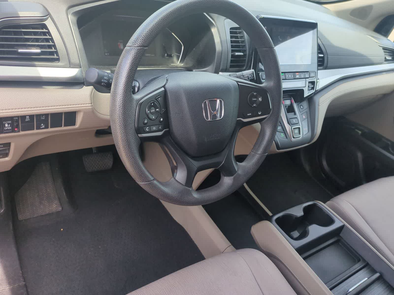 Thumbnail: 2019 Honda Odyssey - 10